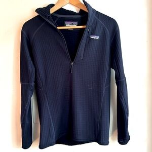 Patagonia womens’ top size small